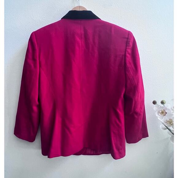 Requirements Vintage Women's 100% Wool 3 Buttons Red Blazer Jacket Old Money 10 - Picture 2 of 8